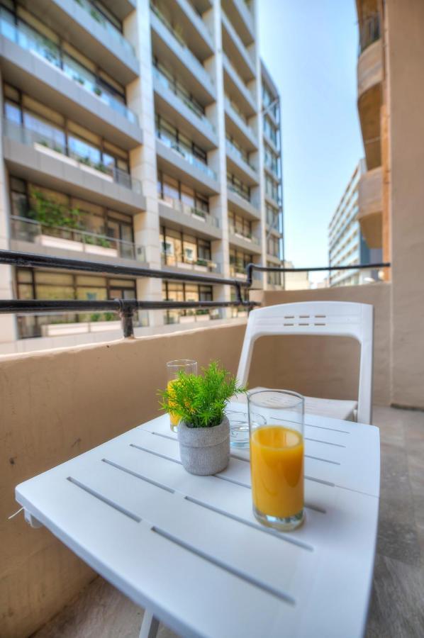 Spacious And Beautifully Furnished 3 Bedrooms/3Bathrooms Apartment With 2 Balconies Wvid1-1 Gzira Exterior foto